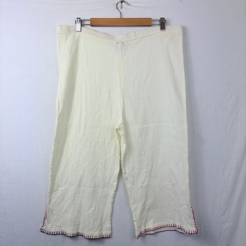 White Crinkle Rayon Crop Pants Sz Large Bloomers Red‎ Blanket Stitch Hem Boho - Picture 3 of 7